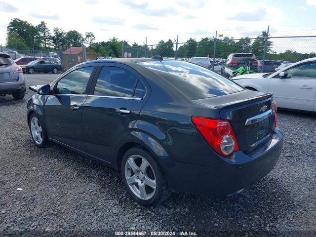 Chevrolet Sonic Ltz Auto 2015 1G1JE5SB9F4197567 Image 3