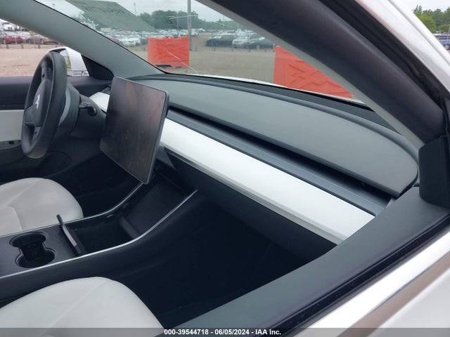 5YJ3E1EB7KF487474 Tesla Model 3 Long Range/performance
