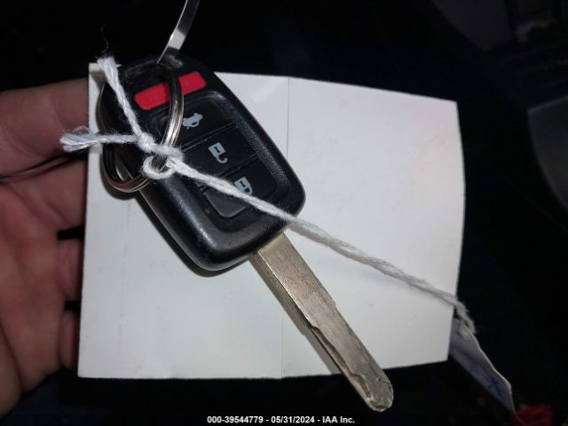 19XFB2F50FE057303 Honda Civic Lx
