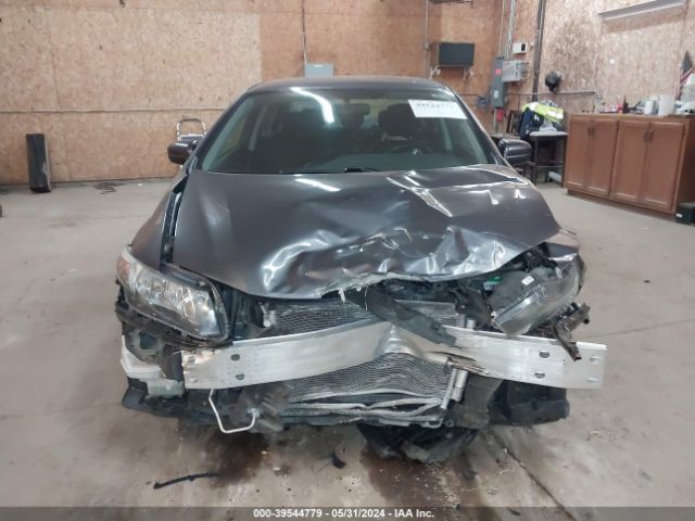 19XFB2F50FE057303 Honda Civic Lx