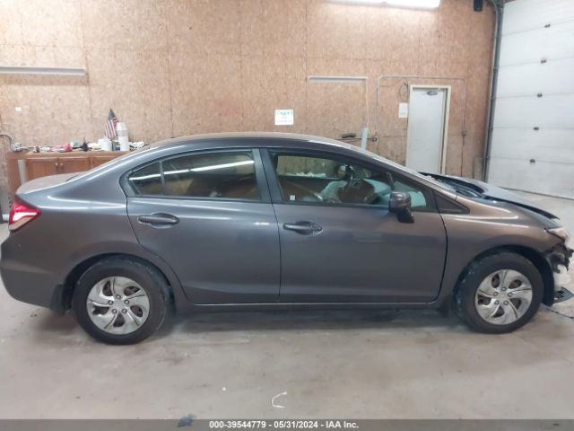 19XFB2F50FE057303 Honda Civic Lx