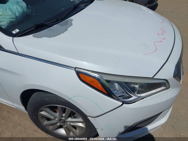 Hyundai SONATA SE 2016 5NPE24AF1GH264061 Image 14