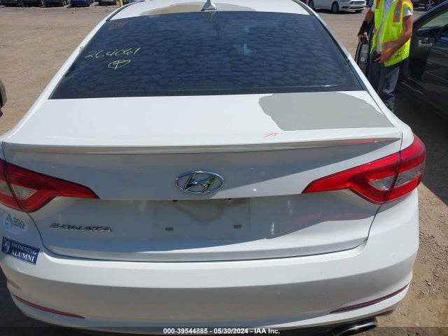 Hyundai SONATA SE 2016 5NPE24AF1GH264061 Image 16