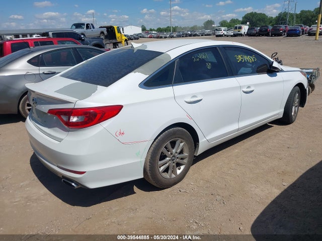 Hyundai SONATA SE 2016 5NPE24AF1GH264061 Image 4
