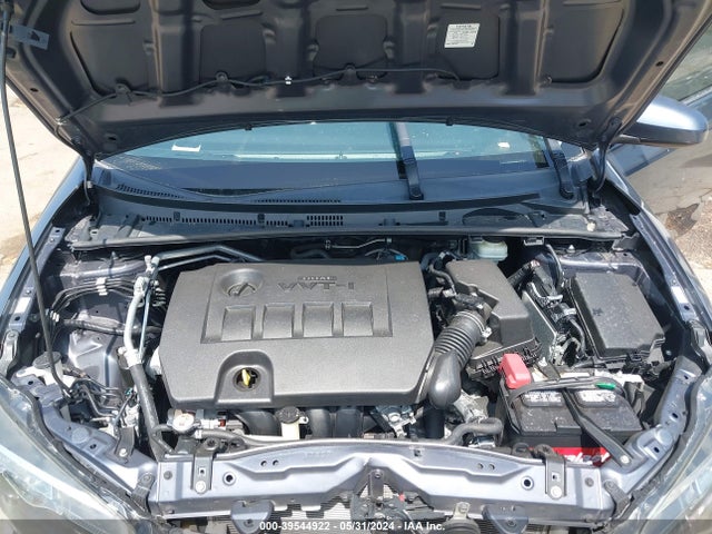 Toyota COROLLA LE 2018 5YFBURHE9JP762767 Image 10