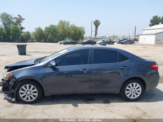 Toyota COROLLA LE 2018 5YFBURHE9JP762767 Image 13