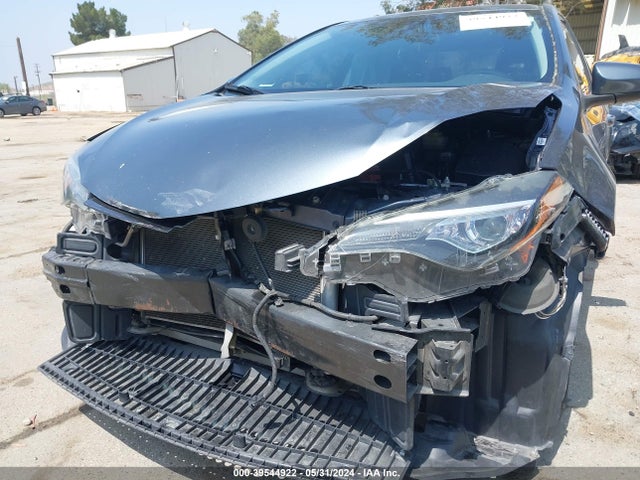 Toyota COROLLA LE 2018 5YFBURHE9JP762767 Image 6