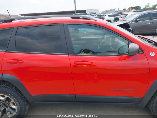 1C4PJMBX8KD305108 Jeep Cherokee Trailhawk 4x4