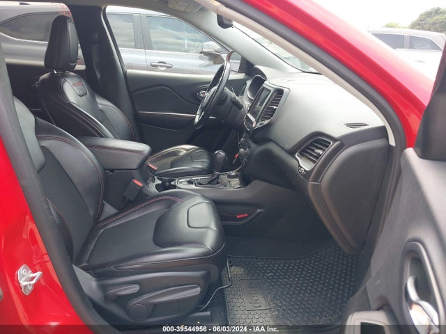 1C4PJMBX8KD305108 Jeep Cherokee Trailhawk 4x4