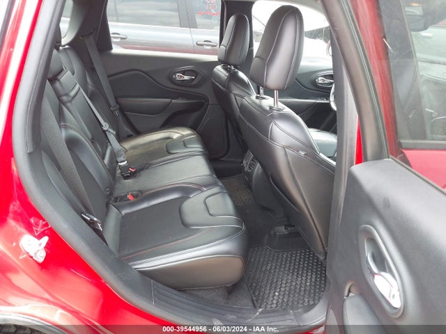 1C4PJMBX8KD305108 Jeep Cherokee Trailhawk 4x4