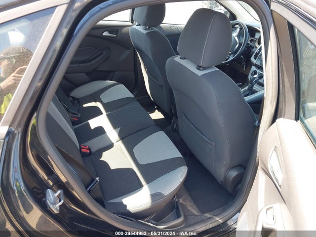 Ford FOCUS SE 2014 1FADP3F22EL331827 Image 8