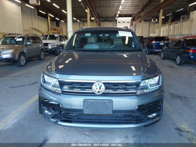 3VV2B7AX1MM112818 Volkswagen Tiguan 2.0t Se/2.0t Se R-line Black/2.0t Sel