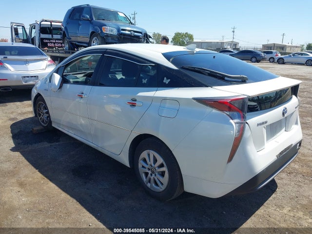 Toyota Prius Two 2016 JTDKBRFU7G3012804 Image 3