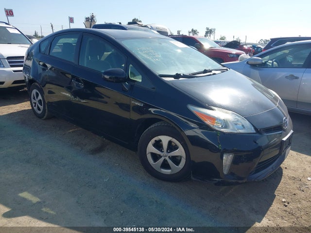 Toyota Prius Two 2015 JTDKN3DU8F1883681 Image 1