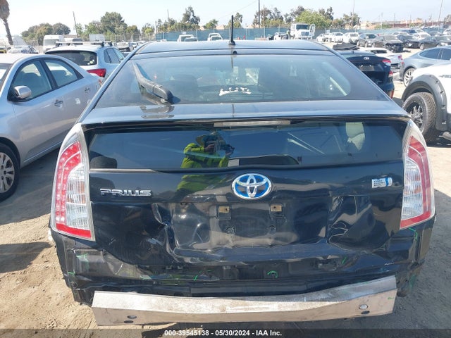 Toyota Prius Two 2015 JTDKN3DU8F1883681 Image 17