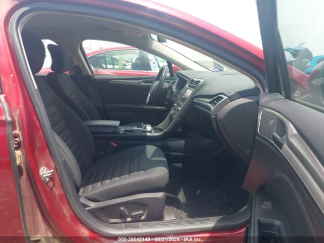 3FA6P0HD5JR166700 Ford FUSION SE