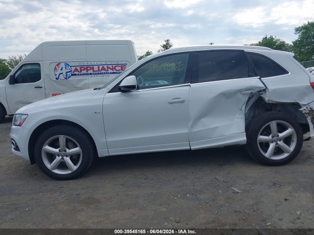 Audi Q5 2.0t Premium 2017 WA1M2AFP8HA071971 Image 14