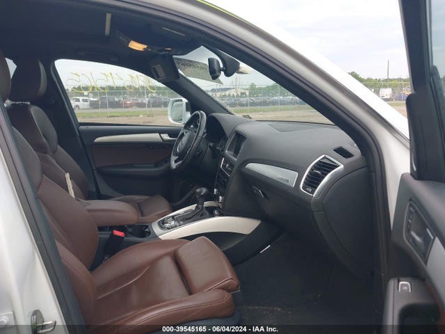 Audi Q5 2.0t Premium 2017 WA1M2AFP8HA071971 Image 5