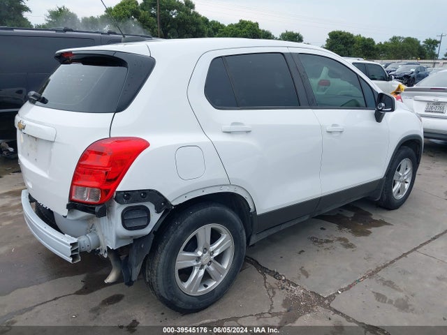 Chevrolet TRAX LS 2019 3GNCJKSBXKL364511 Image 4