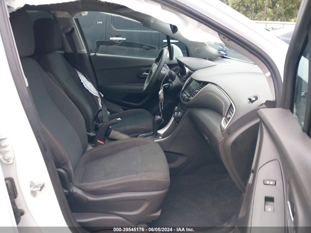 Chevrolet TRAX LS 2019 3GNCJKSBXKL364511 Image 5