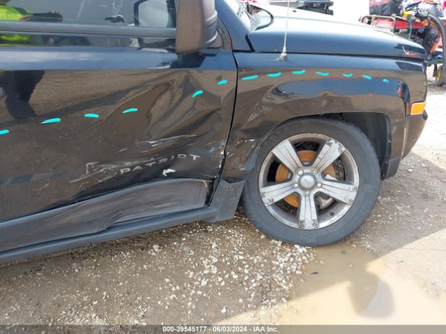 1C4NJPBA2GD683551 Jeep Patriot Sport Se
