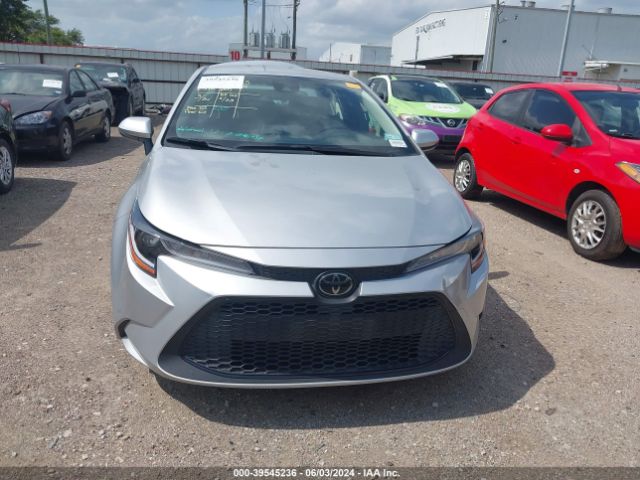 JTDEPMAE1MJ189910 Toyota COROLLA LE
