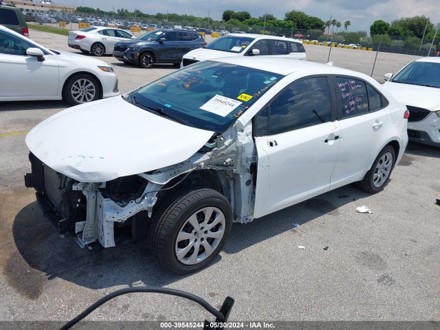 Toyota COROLLA LE 2022 5YFEPMAE5NP294155 Image 2