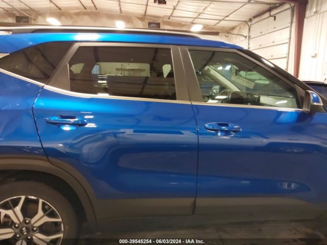 KNDERCAA4M7121180 KIA SELTOS EX