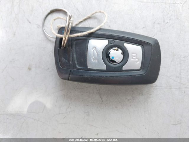 WBA3C3G54FNS76715 BMW 320i Xdrive