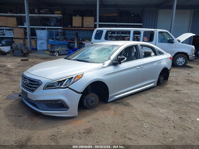 Hyundai Sonata Sport 2015 5NPE34AF4FH228215 Image 2