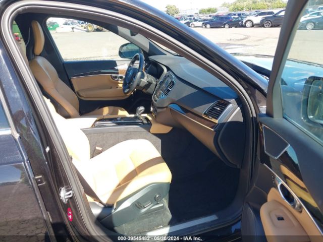 YV4A22PK8H1111738 Volvo Xc90 T6 Momentum
