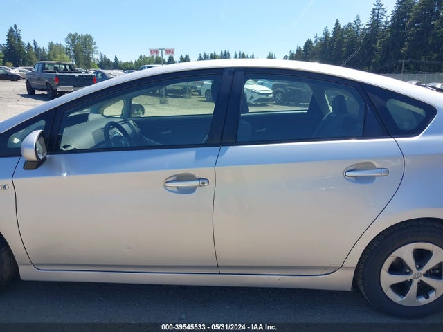 Toyota Prius Two 2014 JTDKN3DU7E0357529 Image 14