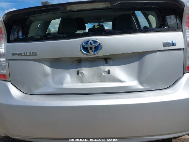 Toyota Prius Two 2014 JTDKN3DU7E0357529 Image 17