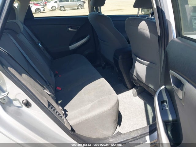 Toyota Prius Two 2014 JTDKN3DU7E0357529 Image 8