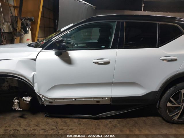YV4162UM0M2401874 Volvo Xc40 T5 R-design