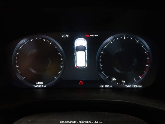 YV4162UM0M2401874 Volvo Xc40 T5 R-design