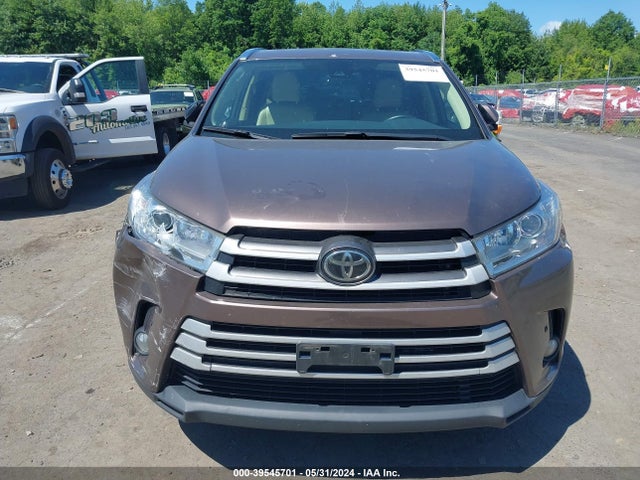 Toyota Highlander Xle 2018 5TDJZRFH6JS829049 Image 12