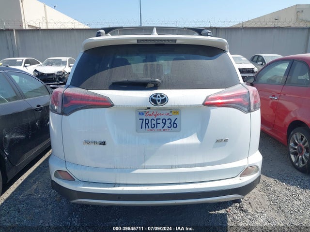 Toyota Rav4 Xle 2016 JTMWFREV0GJ071348 Image 16
