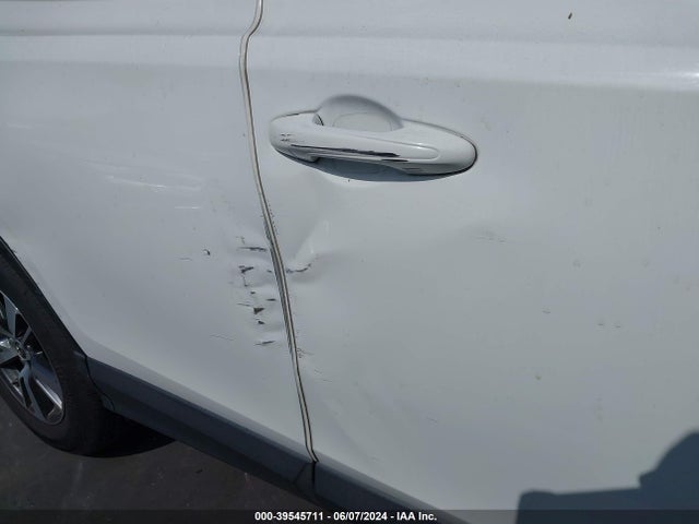 Toyota Rav4 Xle 2016 JTMWFREV0GJ071348 Image 19