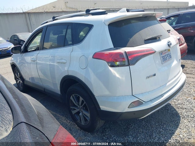 Toyota Rav4 Xle 2016 JTMWFREV0GJ071348 Image 3
