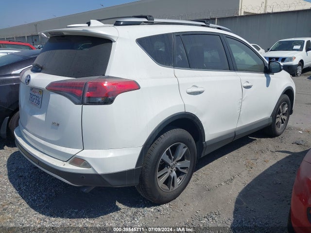 Toyota Rav4 Xle 2016 JTMWFREV0GJ071348 Image 4