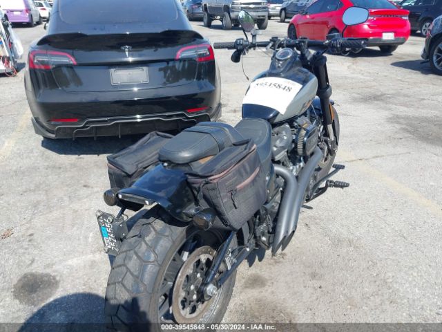 2022 HARLEY-DAVIDSON FXFBS 1HD1YLK24NB061083 Photo 3