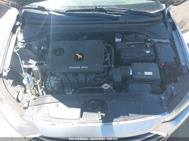 Hyundai ELANTRA SE 2017 5NPD74LF1HH199739 Image 10