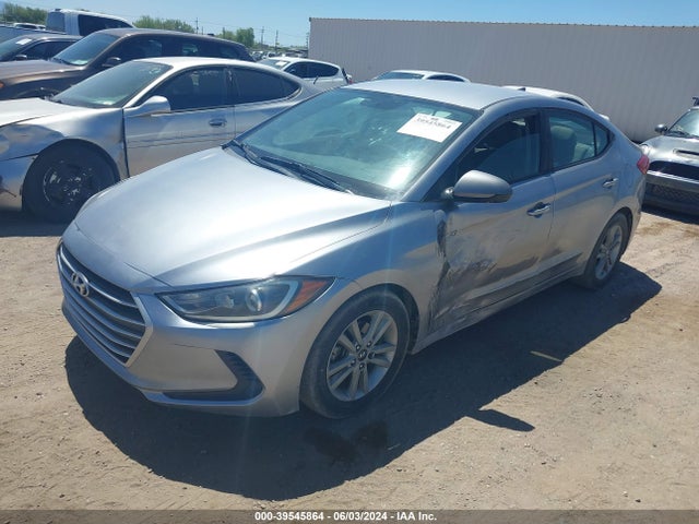 Hyundai ELANTRA SE 2017 5NPD74LF1HH199739 Image 2