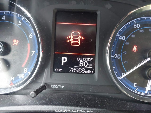 Toyota COROLLA LE 2018 2T1BURHE9JC072825 Image 16