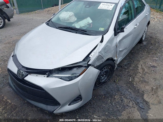 Toyota COROLLA LE 2018 2T1BURHE9JC072825 Image 18