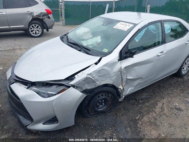 Toyota COROLLA LE 2018 2T1BURHE9JC072825 Image 6