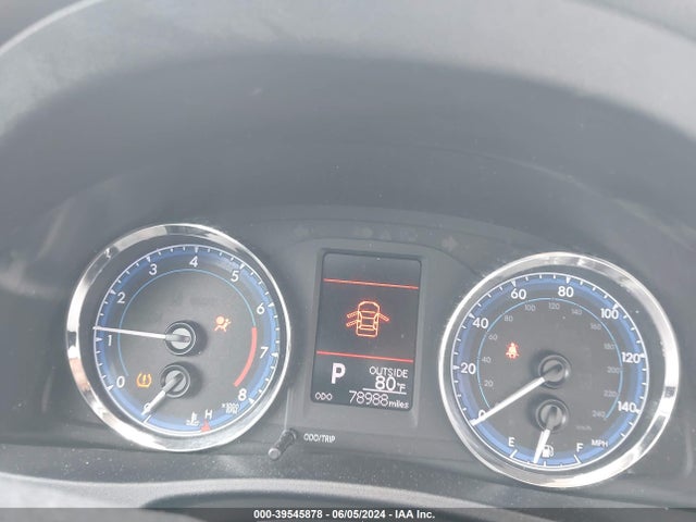 Toyota COROLLA LE 2018 2T1BURHE9JC072825 Image 7