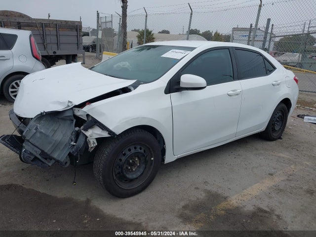 Toyota COROLLA LE 2016 5YFBURHE1GP540474 Image 2