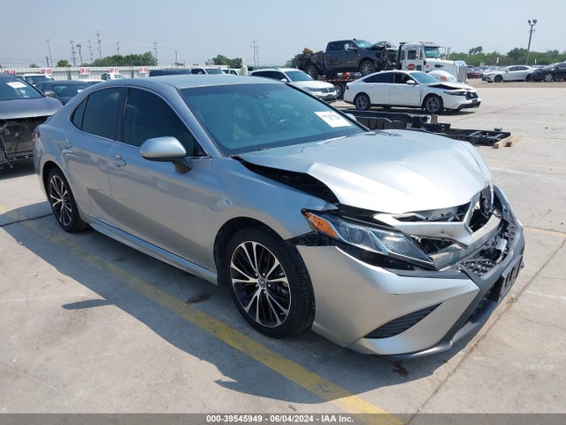 Toyota CAMRY SE 2018 4T1B11HKXJU587718 zdjęcie główne
